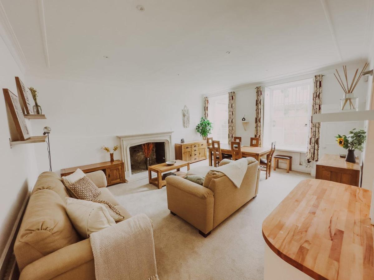Garden Flat In Period Property Centrally Located Bath Exterior foto